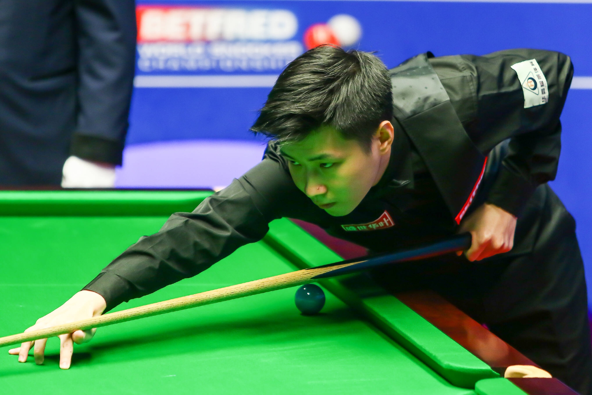 在中路策动 在中路策动