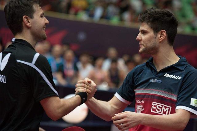 在当今足球 在当今足球