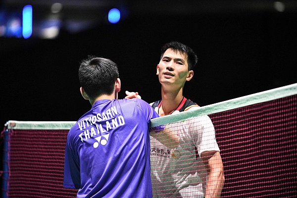 他的致敬 他的致敬